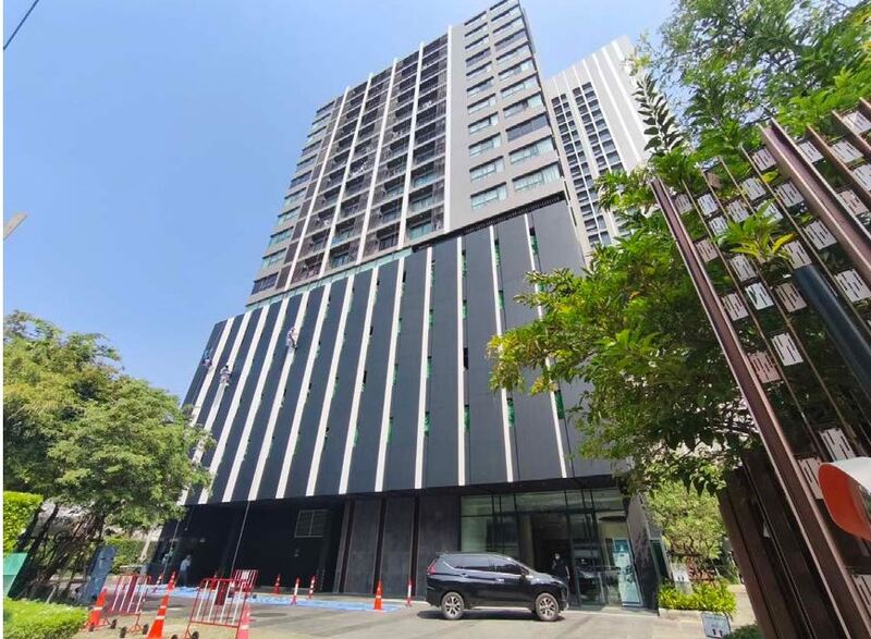 ห้องชุด โฉนดเลขที่ 3982,3983,3984,3985,3986,3987,3988,3989